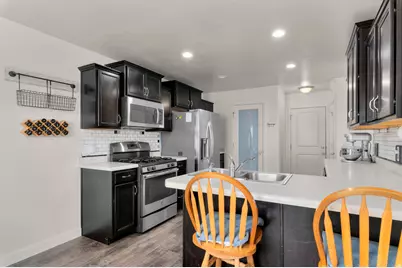 15046 S Gallant Dr, Bluffdale, UT 84065 - Photo 7