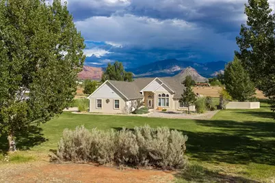 113 E Pace Ln #113, Castle Valley, UT 84532 - Photo 5