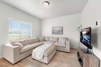 662 N 2560 E, Spanish Fork, UT 84660 - Photo 9