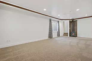 6952 W Hunter Dr, West Valley, UT 84128 - Photo 11