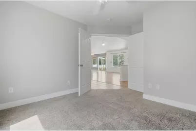 6952 W Hunter Dr, West Valley, UT 84128 - Photo 5