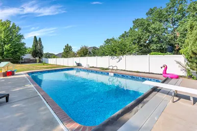 3661 N 2300 E, Layton, UT 84040 - Photo 5
