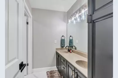 3661 N 2300 E, Layton, UT 84040 - Photo 31