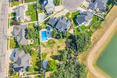 3661 N 2300 E, Layton, UT 84040 - Photo 81