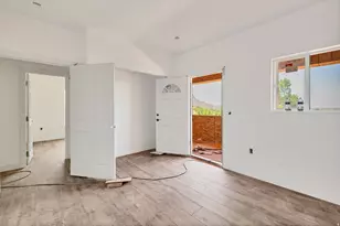 760 N Lauritzen, Hildale, UT 84784 - Photo 11