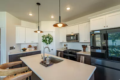 2672 N Blue Dawn Ln, Saratoga Springs, UT 84045 - Photo 9