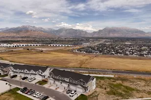 2672 N Blue Dawn Ln, Saratoga Springs, UT 84045 - Photo 27