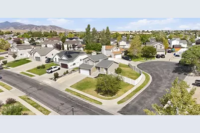 6104 W Castle Park Ln, West Jordan, UT 84084 - Photo 29