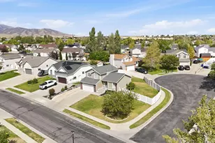 6104 W Castle Park Ln, West Jordan, UT 84084 - Photo 29