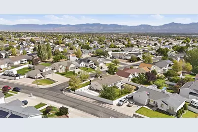 6104 W Castle Park Ln, West Jordan, UT 84084 - Photo 31