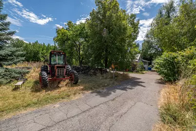 881 N Highway 89, Harrisville, UT 84404 - Photo 31