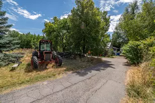 881 N Hwy 89, Harrisville, UT 84404 - Photo 31