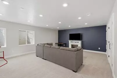 1422 E Lowe Peak Dr, Eagle Mountain, UT 84005 - Photo 21
