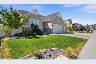 1422 E Lowe Peak Dr, Eagle Mountain, UT 84005 - Photo 3