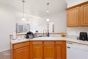 1166 S Canyon Meadow Dr, Provo, UT 84606 - Photo 9