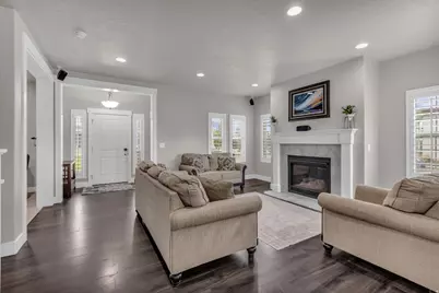 10562 S Sturgeon Dr, South Jordan, UT 84009 - Photo 7