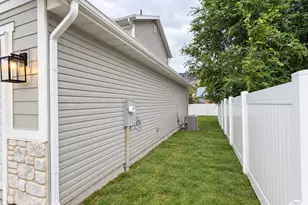 1110 Liberty Cottage Ct, Ogden, UT 84404 - Photo 21