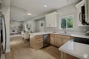 1110 Liberty Cottage Ct, Ogden, UT 84404 - Photo 9