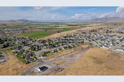 2463 W 1150 N #13, Tremonton, UT 84337 - Photo 13