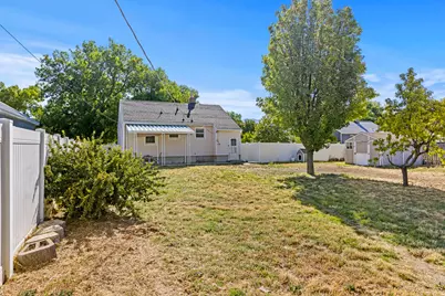 474 S Tremont St, Tremonton, UT 84337 - Photo 25
