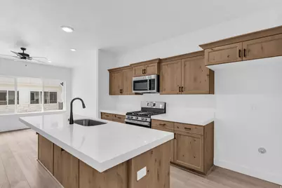 1194 E Goldie Lou Lane Unit #70, Eagle Mountain, UT 84005 - Photo 3