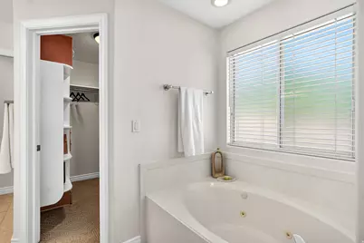 509 W Damascus Dr, Bloomington, UT 84790 - Photo 19