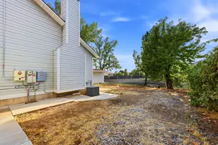 1922 S 100 E, Clearfield, UT 84015 - Photo 33
