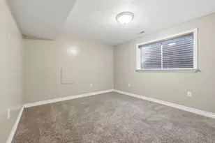 1922 S 100 E, Clearfield, UT 84015 - Photo 27