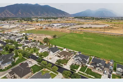 819 W 1450 S, Springville, UT 84663 - Photo 77