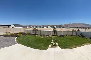 5420 N Cliffrose Dr, Eagle Mountain, UT 84005 - Photo 27