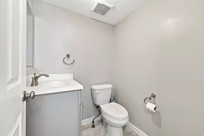 205 E Clermont Ln, Stansbury Park, UT 84074 - Photo 7