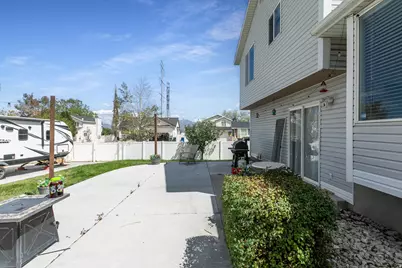 5902 W Wolf Creek Ct S, Salt Lake City, UT 84118 - Photo 17