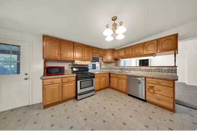 556 W Greenleaf Dr, Murray, UT 84123 - Photo 13
