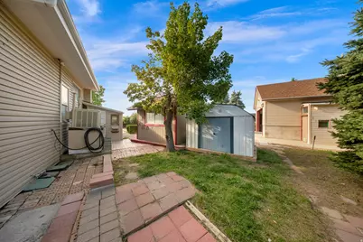 556 W Greenleaf Dr, Murray, UT 84123 - Photo 43