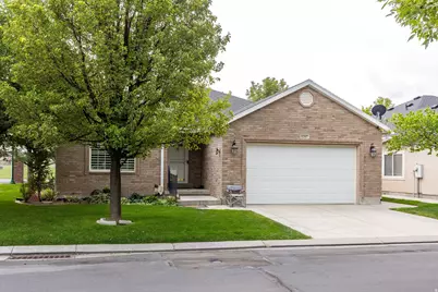 1207 W Bryce Jeffery Dr, Riverton, UT 84065 - Photo 31