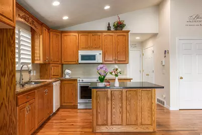 1207 W Bryce Jeffery Dr, Riverton, UT 84065 - Photo 13