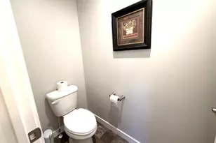 5696 W Pelican Ridge Ln, West Valley, UT 84118 - Photo 11
