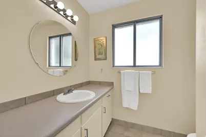 5714 S Laurelwood St, Holladay, UT 84121 - Photo 25