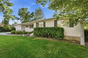 5714 S Laurelwood St, Holladay, UT 84121 - Photo 3