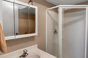 1198 W Norwalk Rd S, Taylorsville, UT 84123 - Photo 23