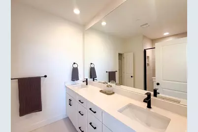 1485 W Burke Ln N #102, Farmington, UT 84025 - Photo 15