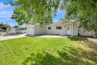 10282 S Zinnia Way, Sandy, UT 84094 - Photo 3