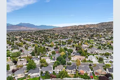 14234 S Crown Rose Dr W, Herriman, UT 84096 - Photo 31