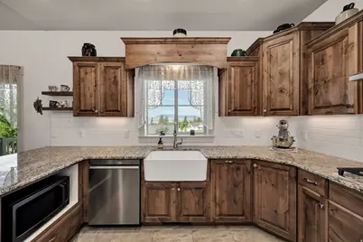 393 N 390 E, Richmond, UT 84333 - Photo 13