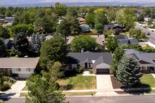 9828 S 2240 E, Sandy, UT 84092 - Photo 5
