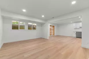 9828 S 2240 E, Sandy, UT 84092 - Photo 27