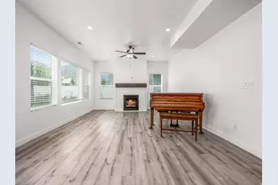 244 N 200 E, Salem, UT 84653 - Photo 11