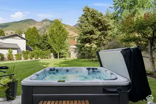 3226 E Marthas Cv, Cottonwood Heights, UT 84093 - Photo 13