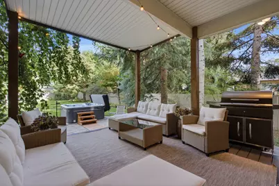3226 E Marthas Cv, Cottonwood Heights, UT 84093 - Photo 9