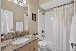 3226 E Marthas Cv, Cottonwood Heights, UT 84093 - Photo 81